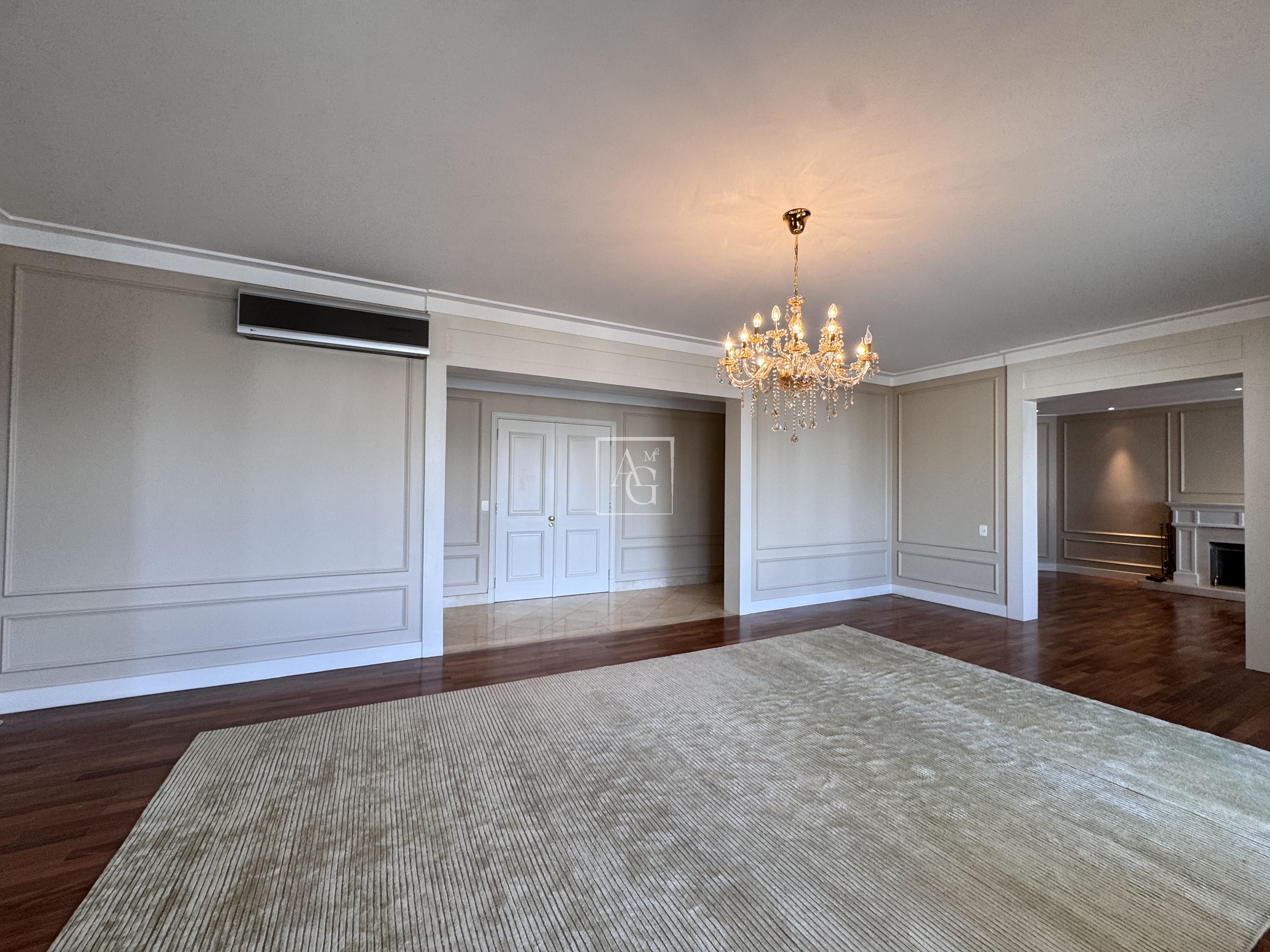 Apartamento com 430m² e 4 dormitórios no bairro Panamby em São Paulo para Comprar