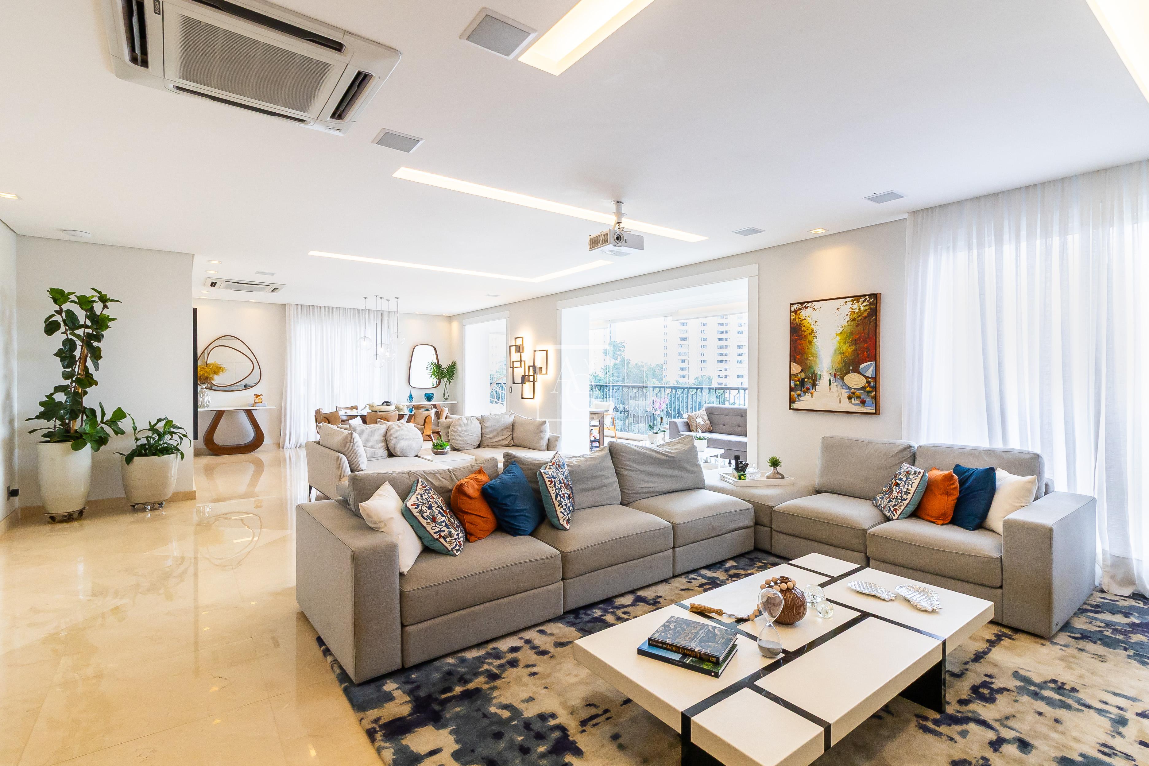 Apartamento com 368m² e 4 dormitórios no bairro Panamby em São Paulo para Comprar