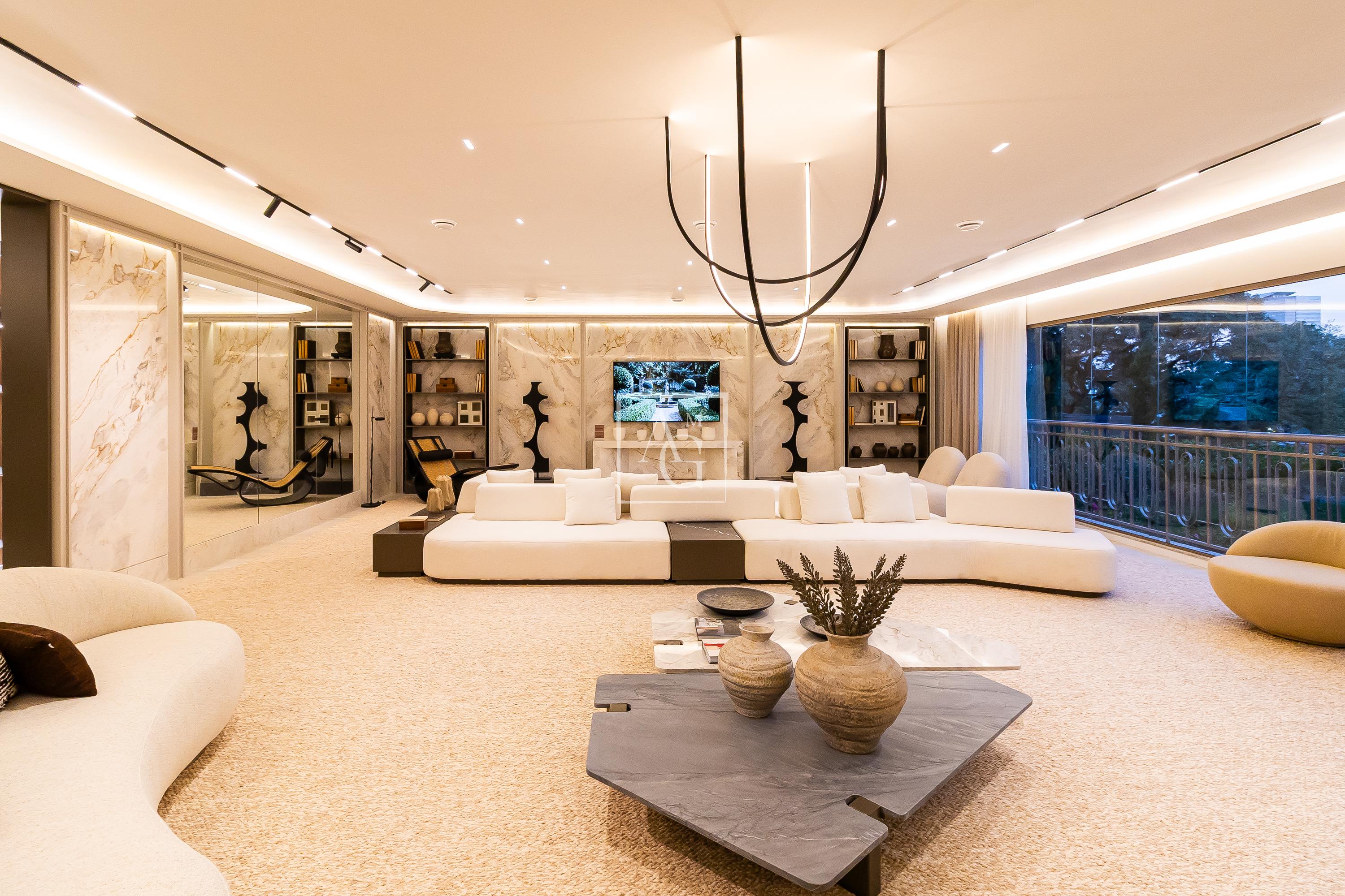 Apartamento com 355m² e 4 dormitórios no bairro Cidade Jardim em São Paulo para Comprar