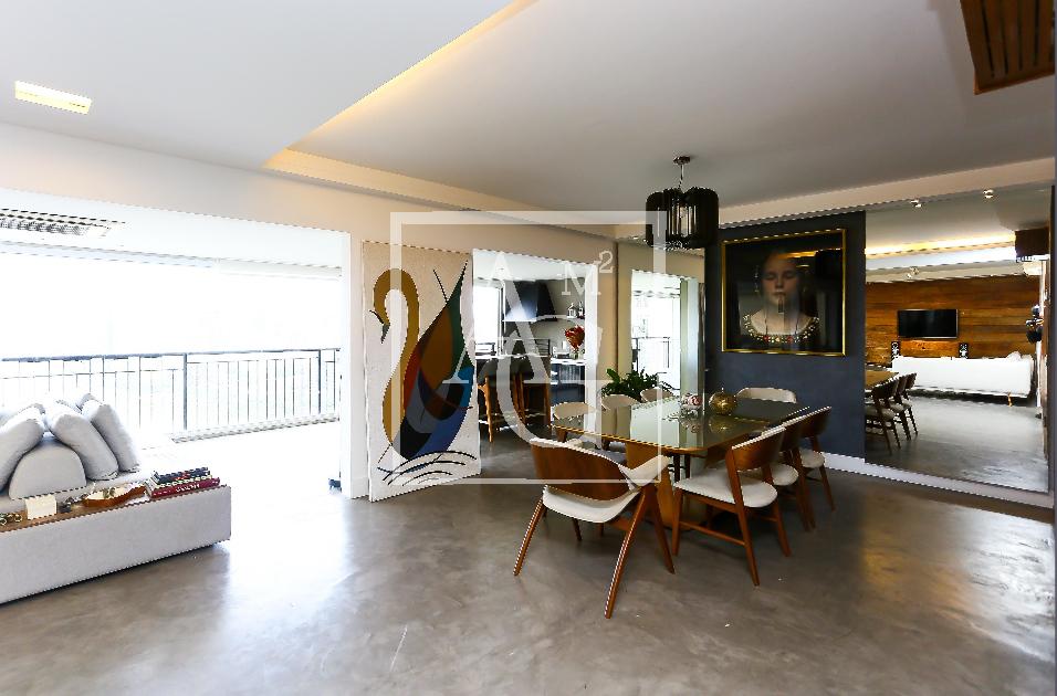 Apartamento com 247m² e 3 dormitórios no bairro Panamby em São Paulo para Comprar