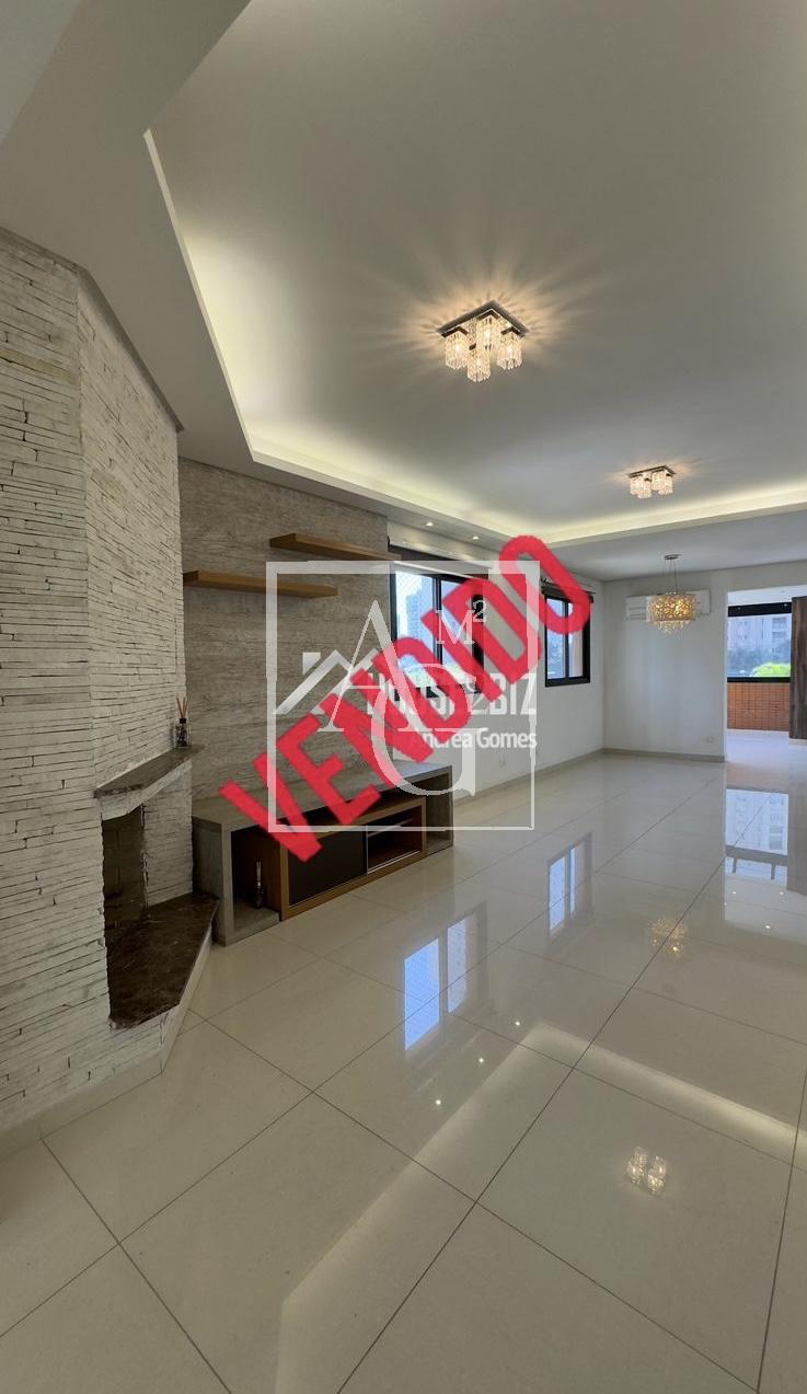 Apartamento com 200m² e 4 dormitórios no bairro Panamby em São Paulo para Comprar