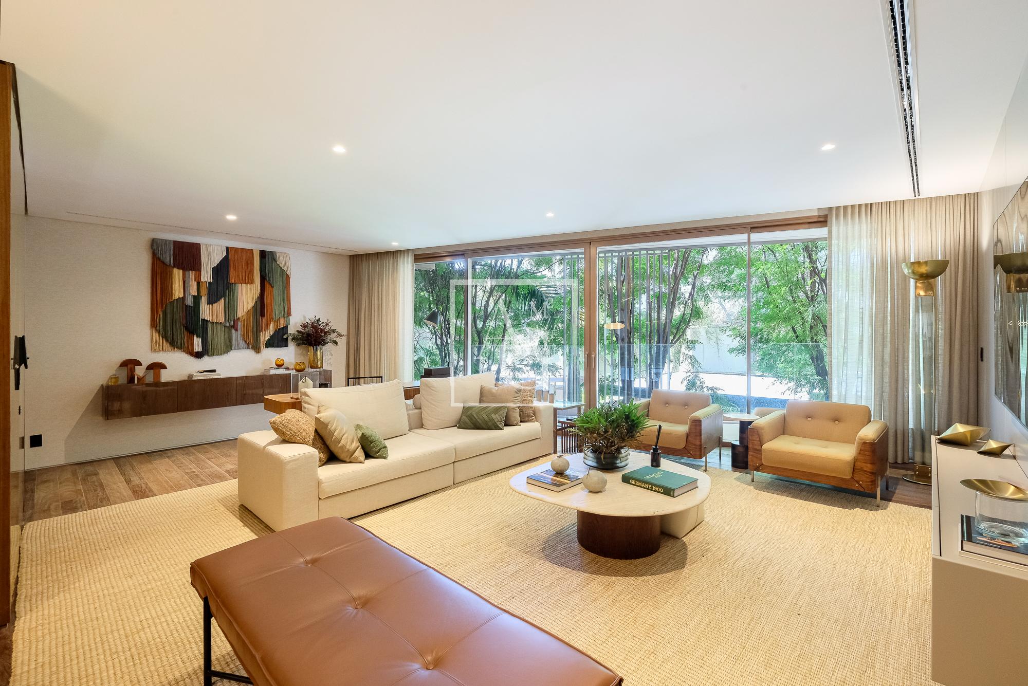 Apartamento com 159m² e 2 dormitórios no bairro Cidade Jardim em São Paulo para Comprar