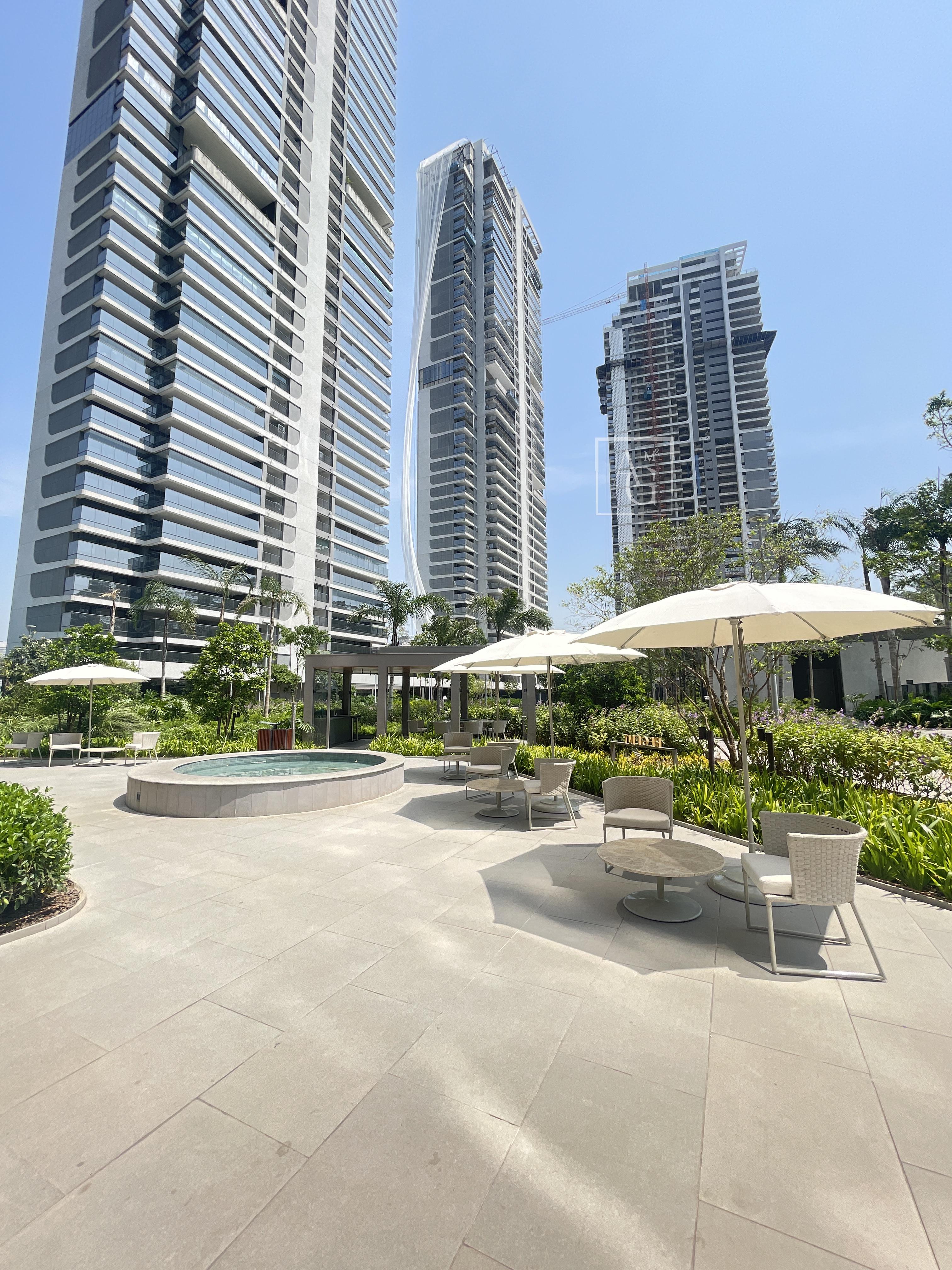 Apartamento com 240m² e 4 dormitórios no bairro Parque Global em São Paulo para Comprar