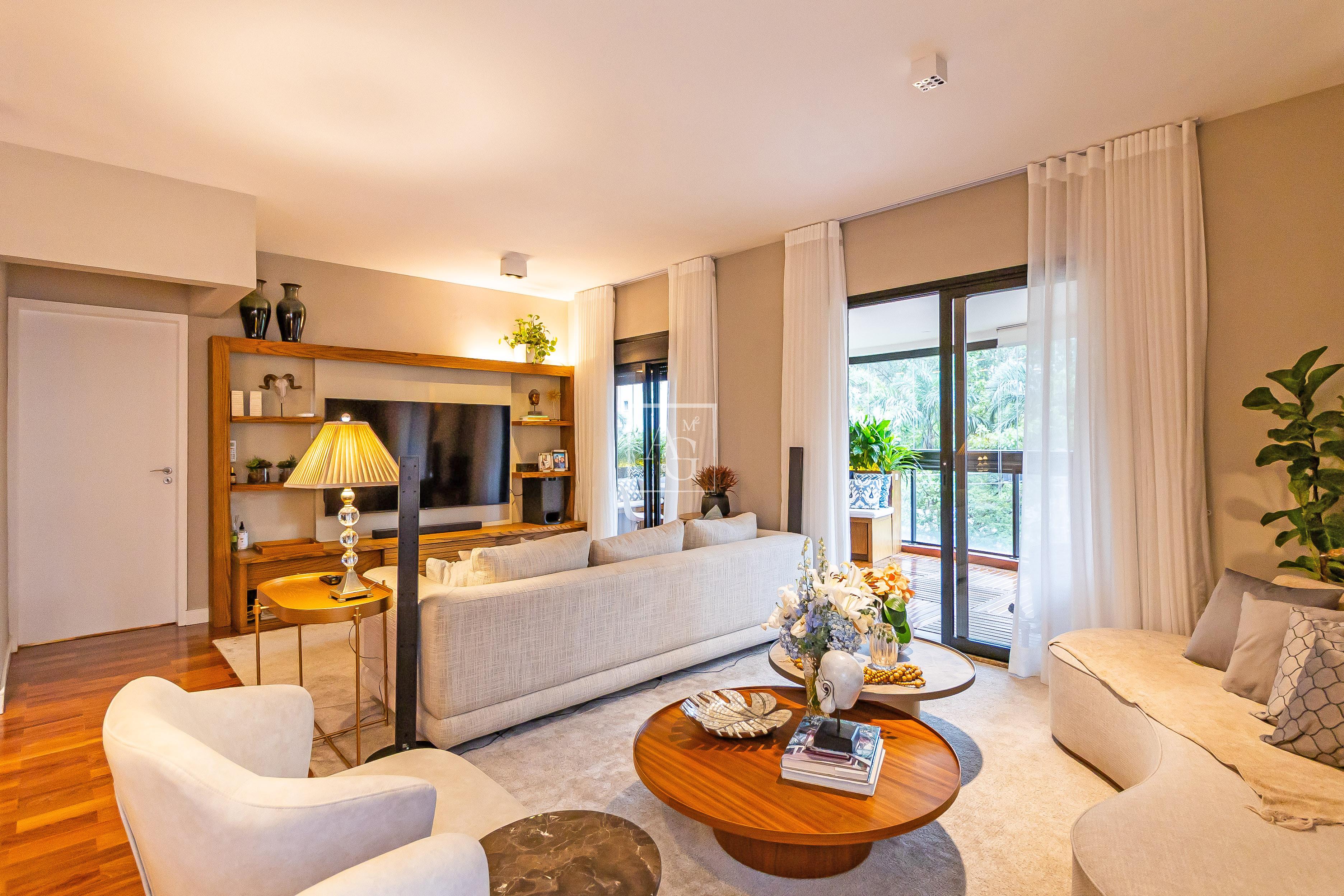 Apartamento com 160m² e 3 dormitórios no bairro Panamby em São Paulo para Comprar