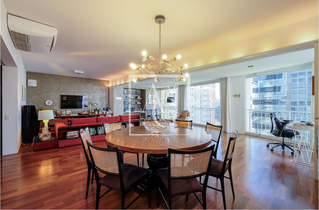Apartamento com 187m² e 3 dormitórios no bairro Itaim Bibi em São Paulo para Comprar