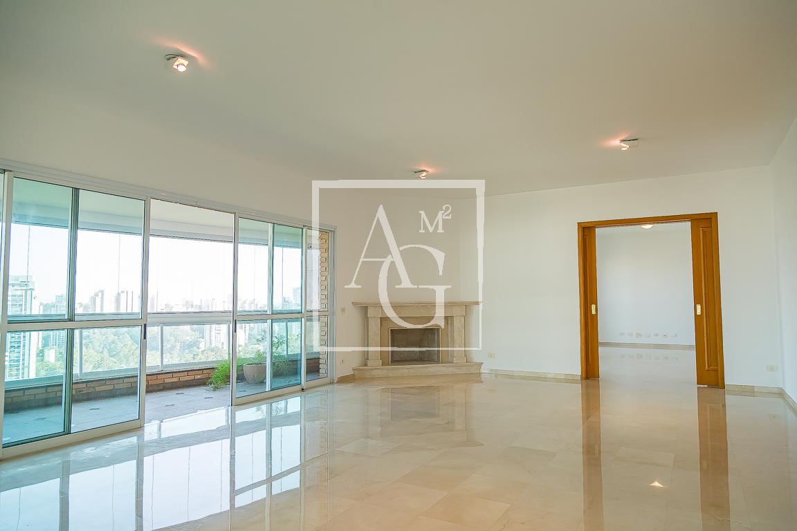 Apartamento com 370m² e 4 dormitórios no bairro Panamby em São Paulo para Comprar