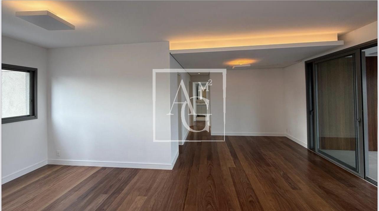 Apartamento com 160m² e 3 dormitórios no bairro Panamby em São Paulo para Comprar