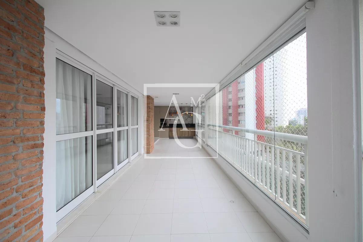 Apartamento com 200m² e 3 dormitórios no bairro Panamby em São Paulo para Comprar