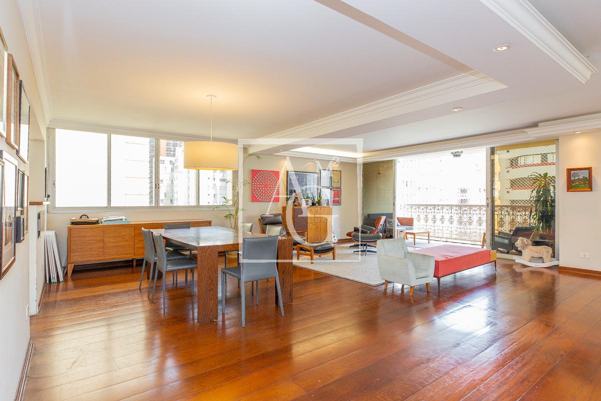 Apartamento com 331m² e 3 dormitórios no bairro Itaim Bibi em São Paulo para Comprar