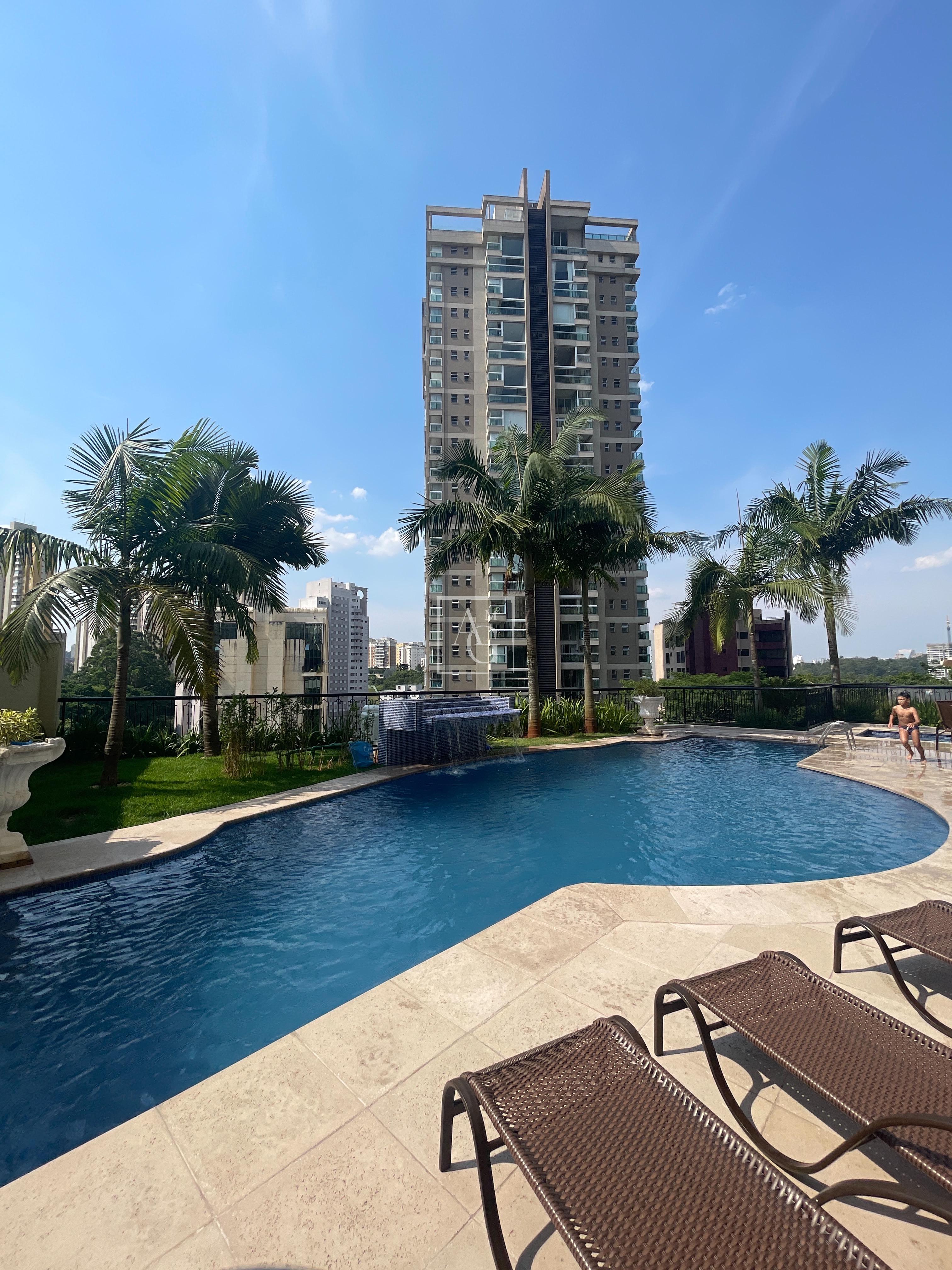 Cobertura com 517m² e 5 dormitórios no bairro Panamby em São Paulo para Comprar